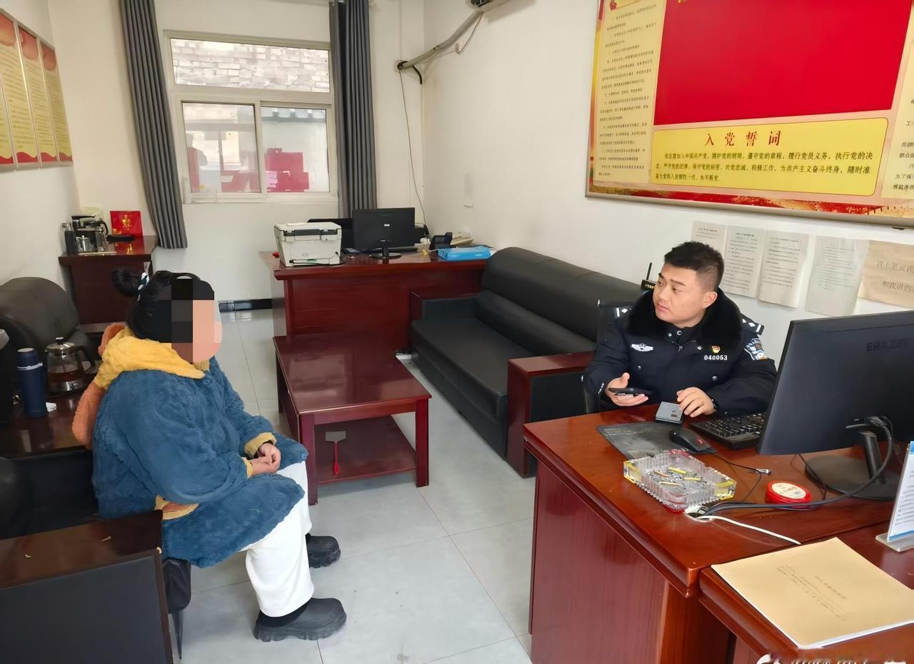 【识破骗局挽损万元！普集街派出所守护群众“钱袋子”】12月17日，咸阳武功县公安
