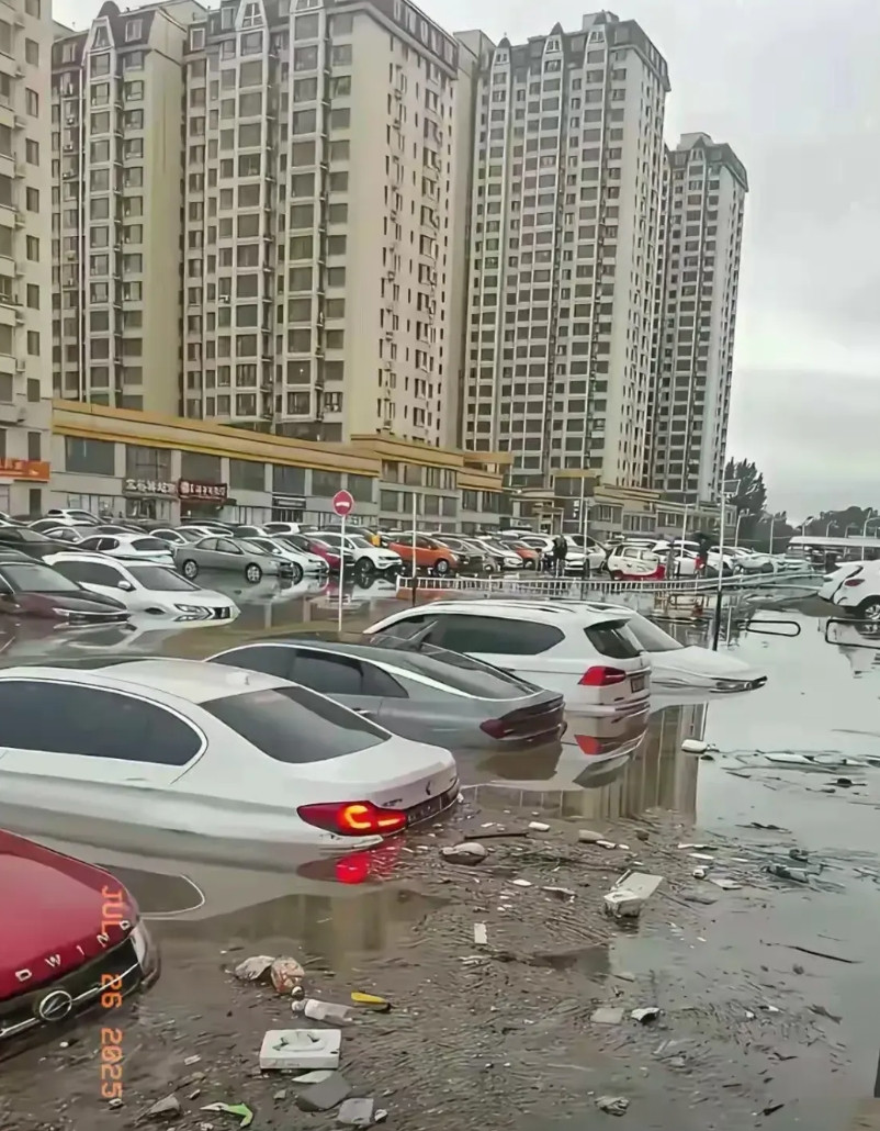 涿州又被淹了啊，如果说23年百年不遇的大雨造成的，那么今年又被淹了，说明了什么呢