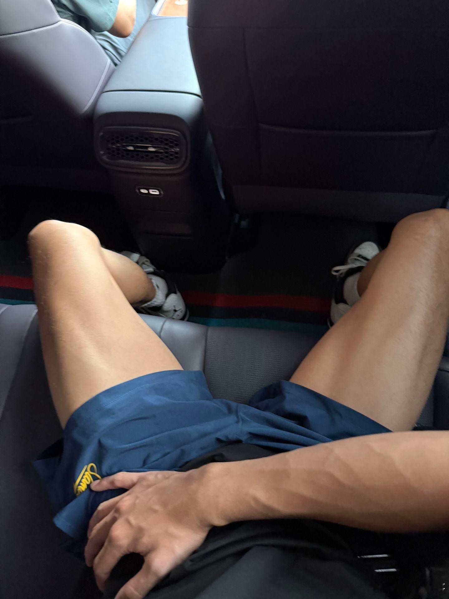 体育生的腿是真的好看啊