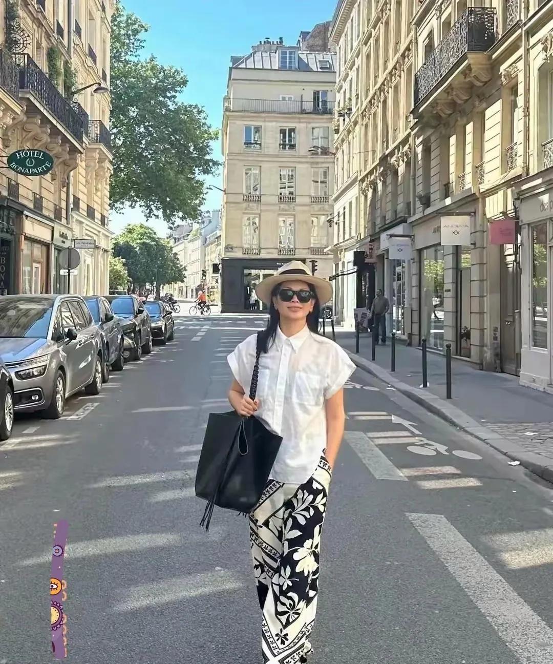 “丑模”不化妆不美颜不滤镜……真实自然的美，落落大方，简洁雅致！超模吕燕好会穿