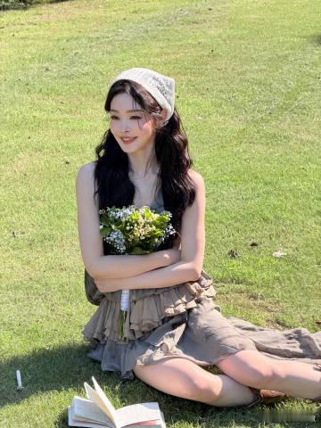 宋轶美我一大跳宋轶也有捧花神图了宋轶也有捧花神图了，真的是美的我一大跳的呀，姐