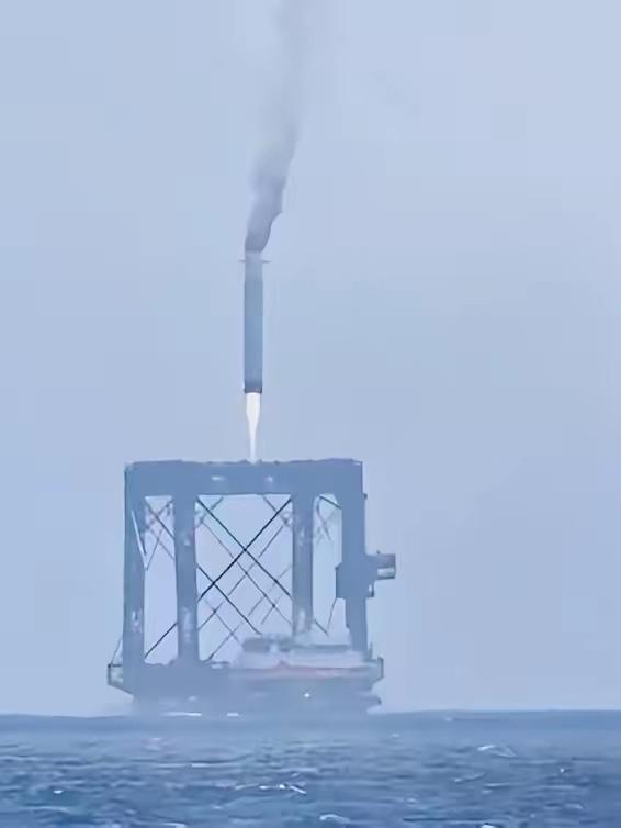 我有种强烈的预感。这次火箭海上回收成功，带来的影响远不止多一项新技术这么简单