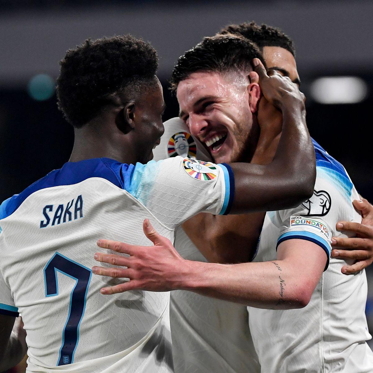 英格兰队主帅图赫尔：“赖斯和萨卡都接受了医疗评估。”“他们拼尽全力想上场以