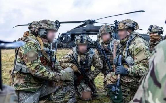 俄罗斯现在终于明白了,美国早就参战了!在俄乌战场,有最多数千名美军正在与俄罗斯打