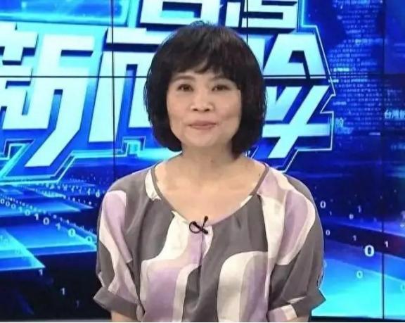 台湾省媒体人陈凤馨表示，按照民调来看，70%以上的台湾地区民众是接受自己是中华民