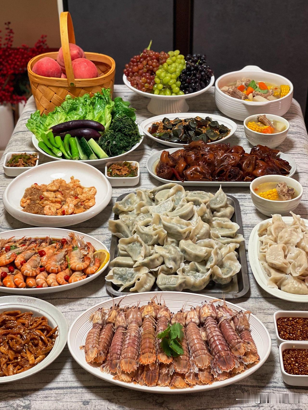 不吹不黑，山东的年夜饭应该算全国最好的了吧。