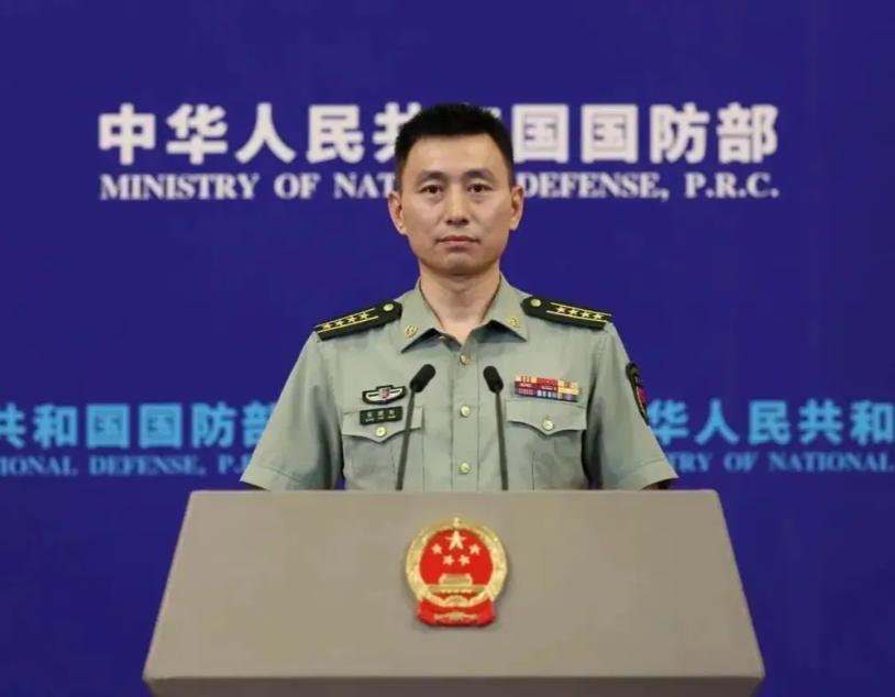 中国国防部罕见强硬表态，向全球划出不可逾越的红线：解放军已箭在弦上、枕戈待旦，谁