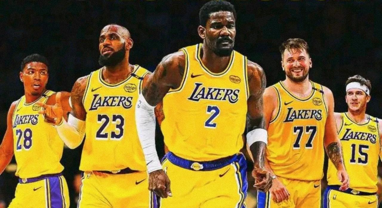 这只球队最大的问题就是雷迪克或者说是教练组就最近几场球哪怕你只是个球迷你都应