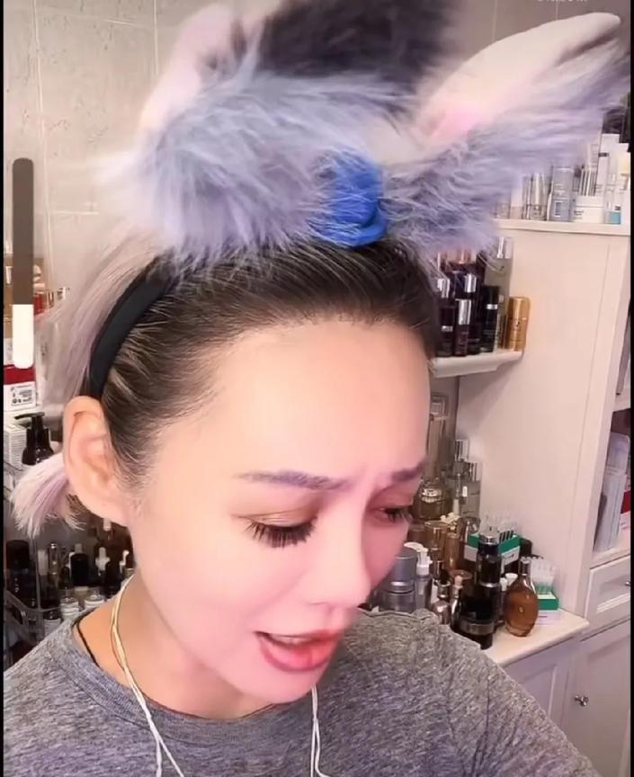 宁静直播回应和汪峰绯闻，这姐是真直爽！宁静直播时评论区都是讨论和汪峰绯闻的事，