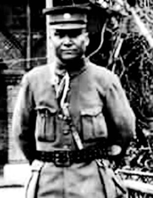 1927年9月，下野的蒋介石在离开溪口时，向浙江省主席周凤岐借十万元的旅费，周凤