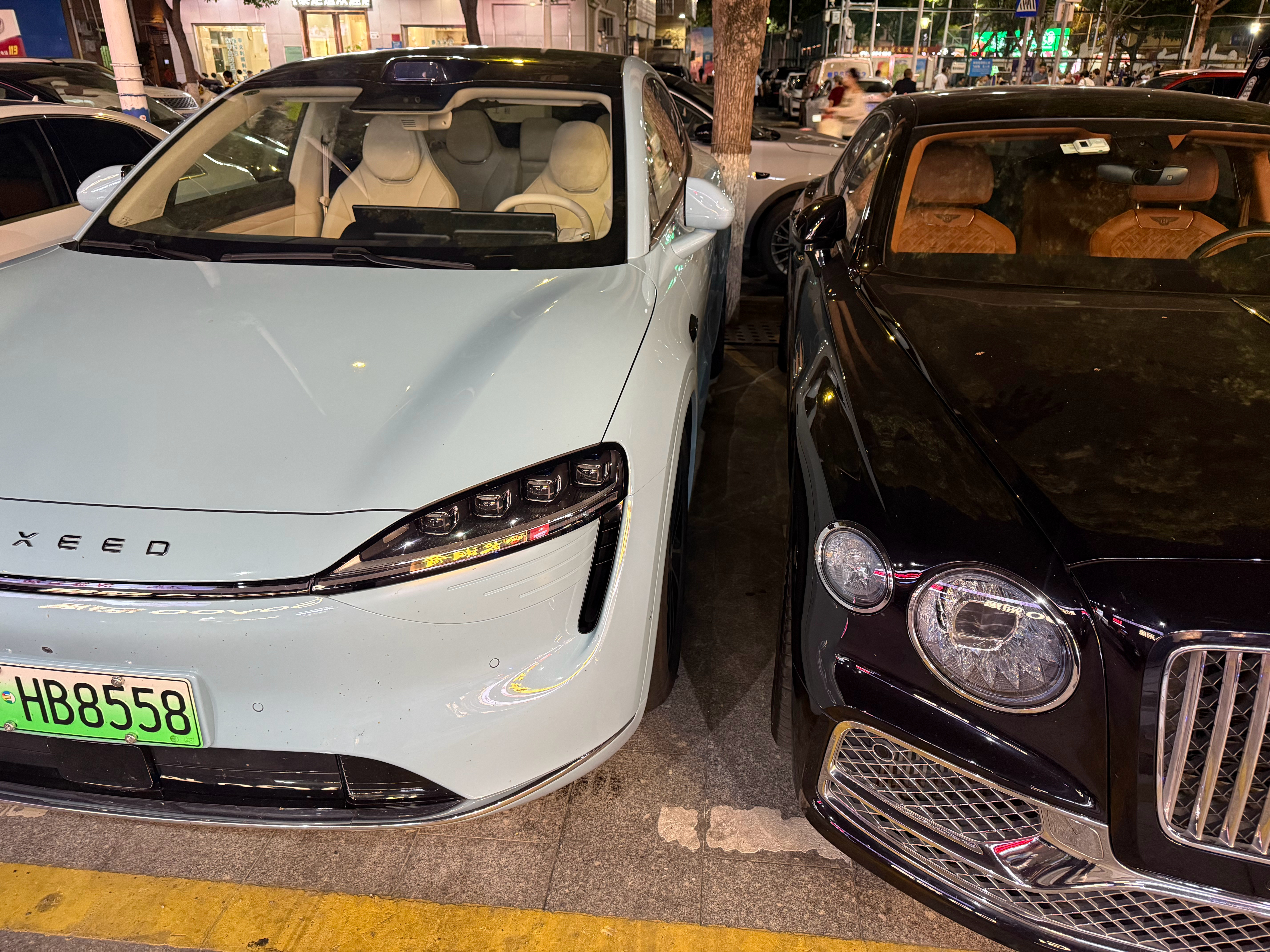 得亏咱有直线召唤呐不然副驾爬吧[思考]​​​