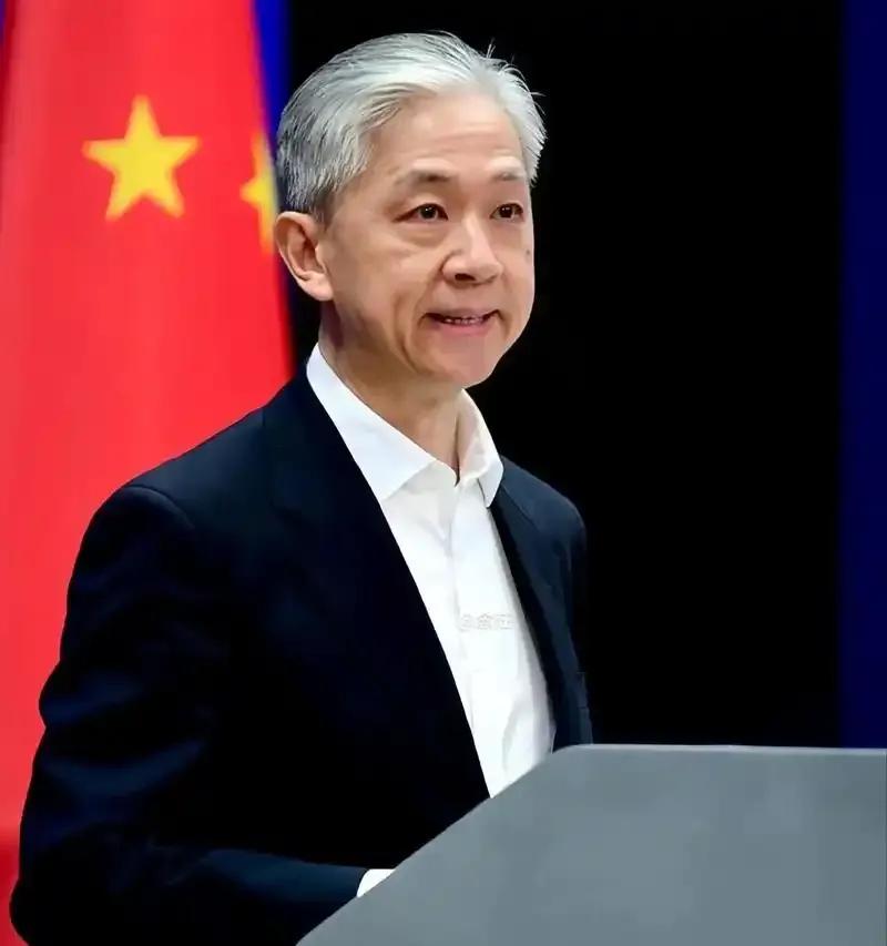 中方再次发出警告，呼吁在日本的中国人尽快回国。原来现在的日本出现了撞人族，看似是