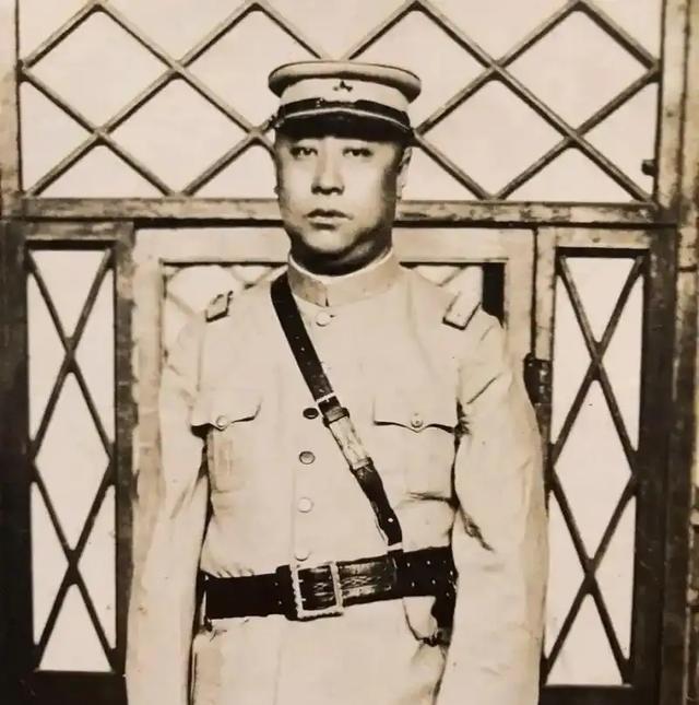 1928年，奉军撤离北京时，将京奉路机车及客车悉数开往关外。国民政府委任的京津卫