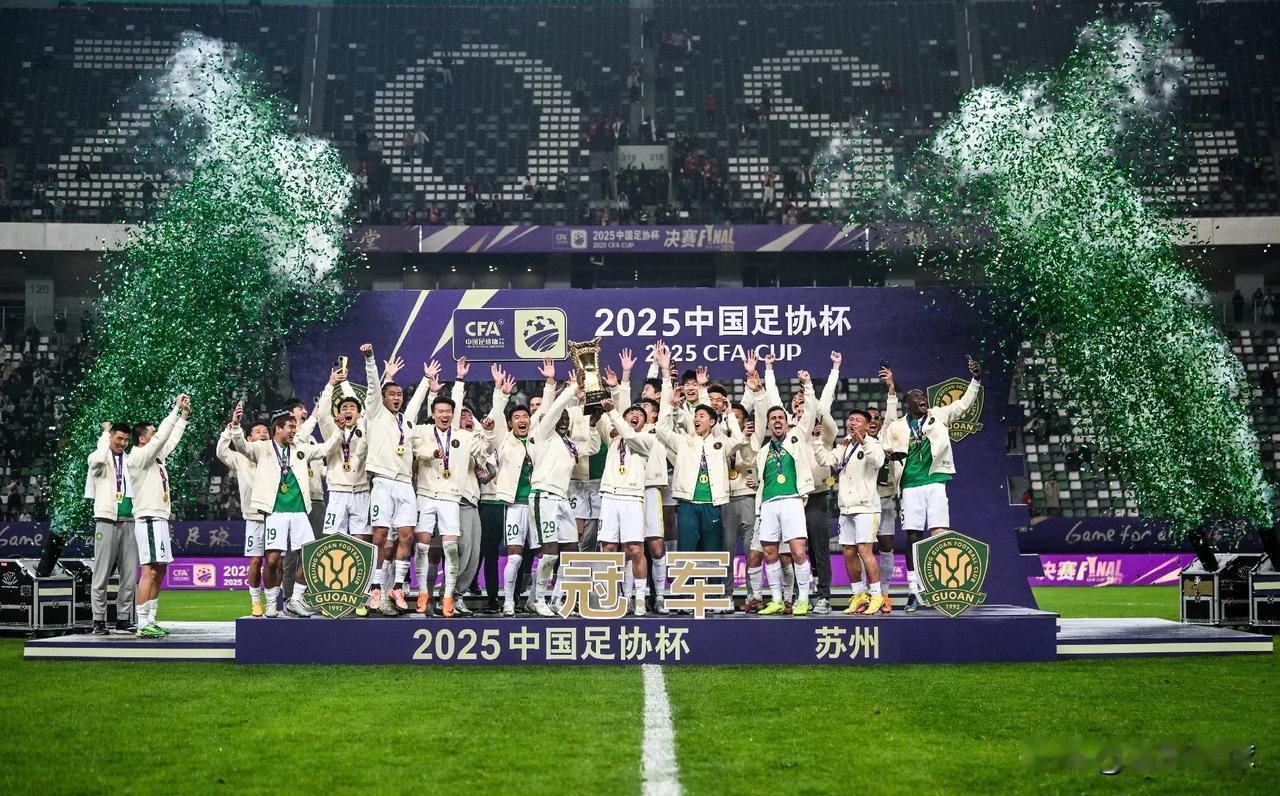近三年，中国足坛的9个冠军被京沪垄断，其他城市没有任何机会。1，2023年中超