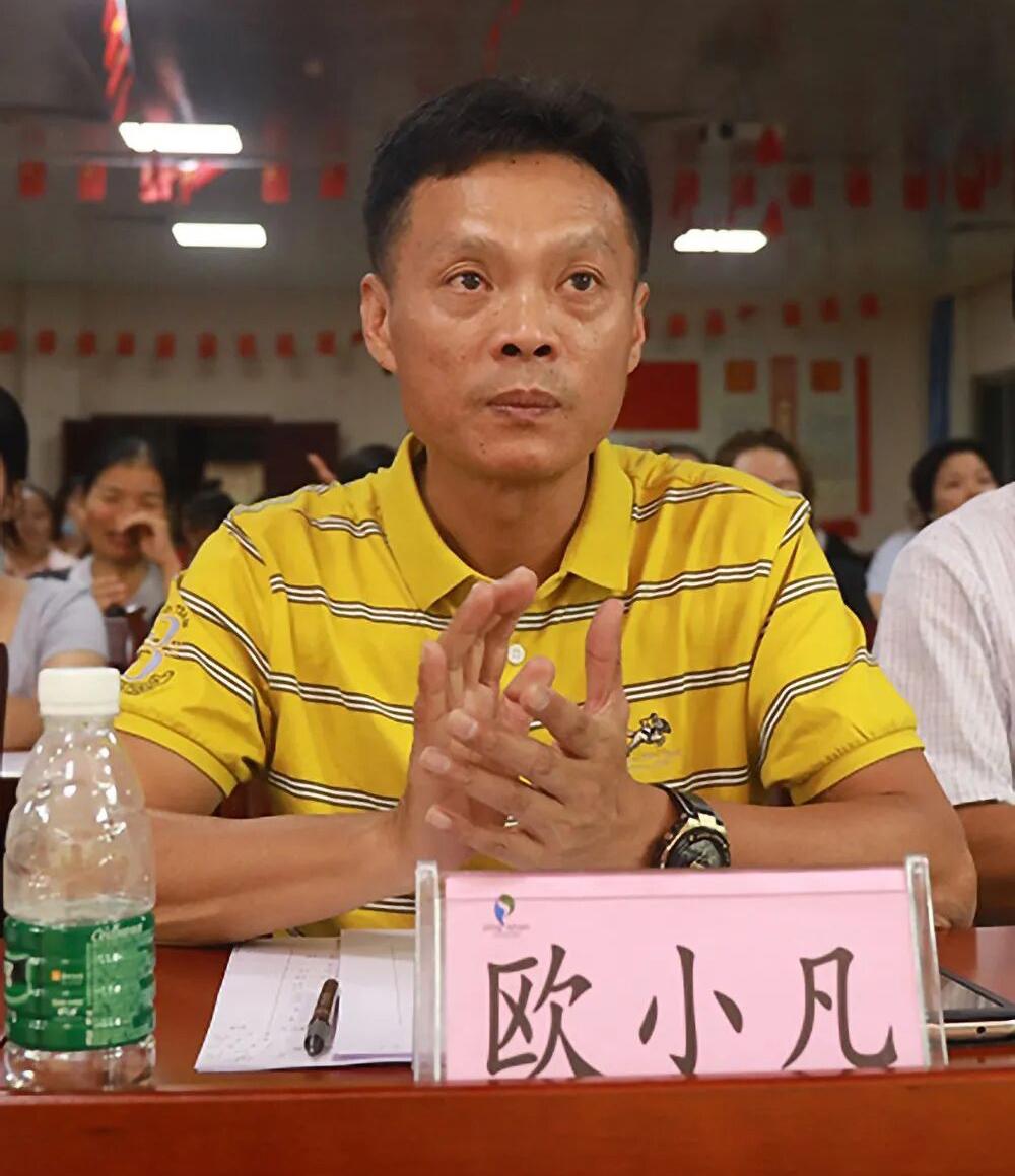 今天听海南五指山市的朋友说，平山医院的欧院长是当地小有名气的医学专家，现在究问了