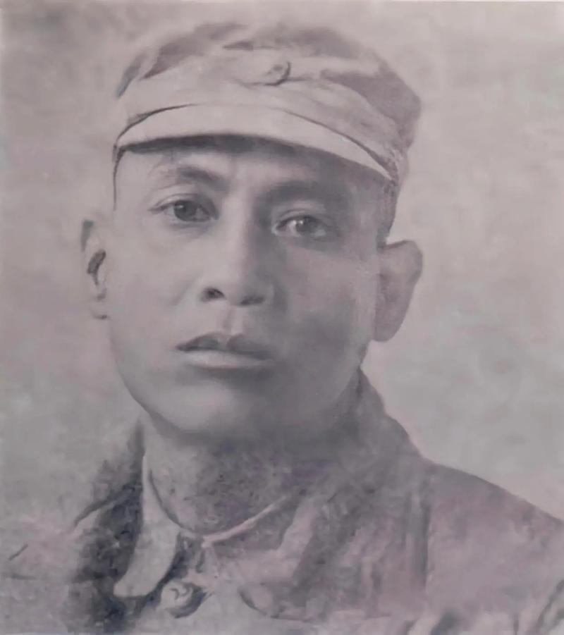 🌞1938年，138师师长下令剥光132头日寇的衣服，然后全部砍头，用禽兽