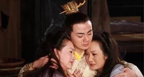 唐朝，太子李弘闲来无事居然走到了掖庭，无意间看到被幽禁的两个姐姐，都三十多岁了,
