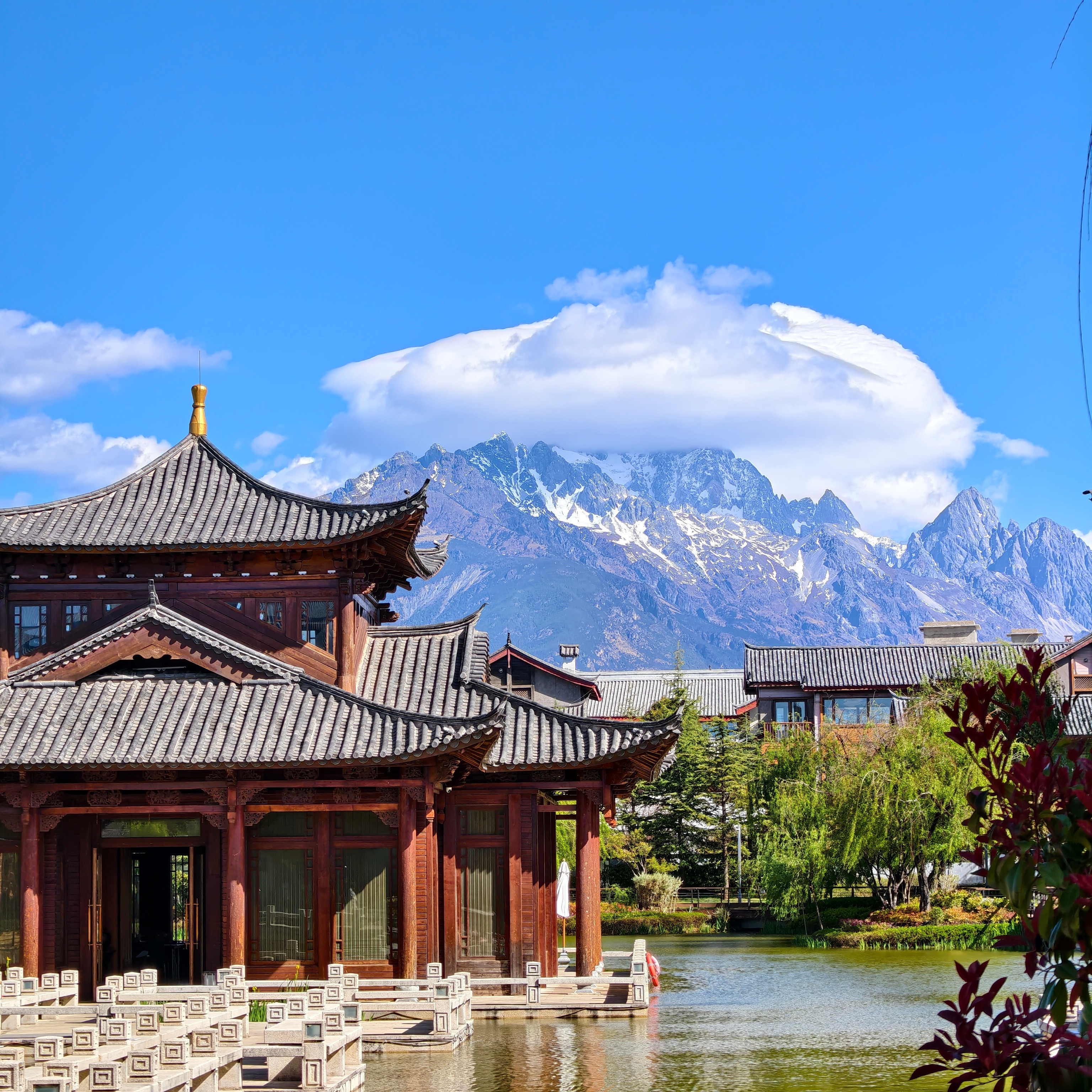 发点存图，四舍五入相当我也出去旅游了丽江