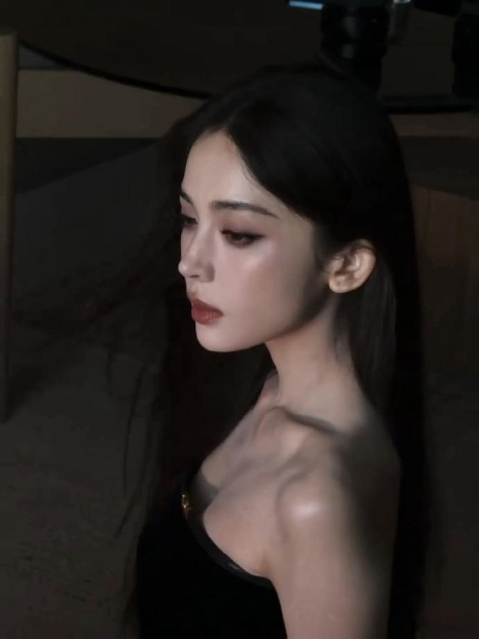 娜扎这才叫顶级美女真的会被娜扎的颜值反复征服！这才是脸在江山在，明明演技一直在