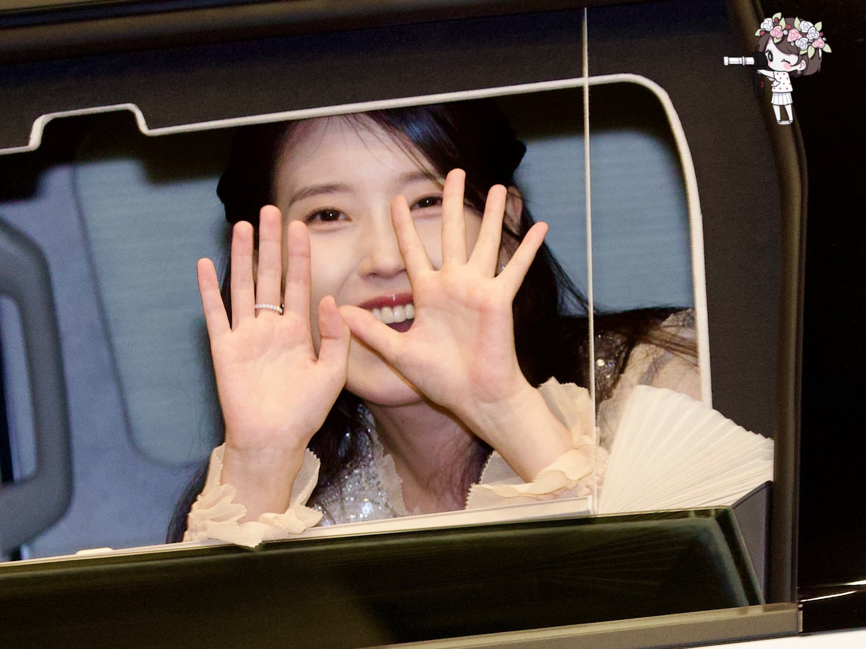 IU❤️IU李知恩21世纪大君夫人260516IU生日活动下班饭拍cr.