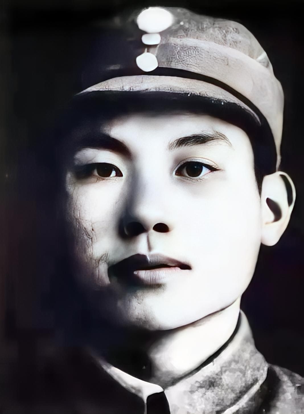 1961年，周总理在钓鱼台偶遇一个落单的少女，就问她：“你爸爸是谁？”少女说：“