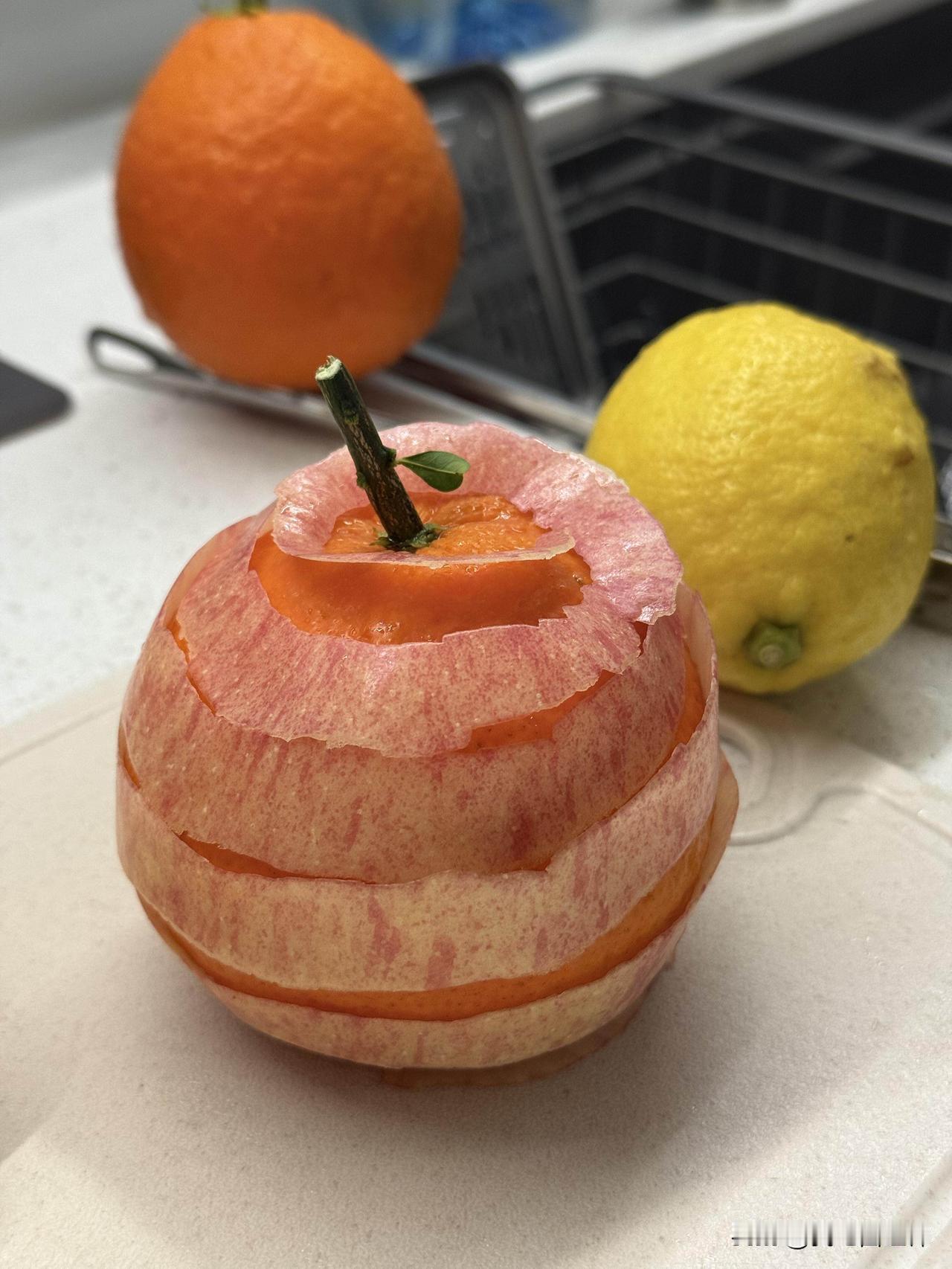 老公要接济亲姐，哭着求我同意今天和老公回婆家跟他俩姐一大家团聚，晚上在外面的时