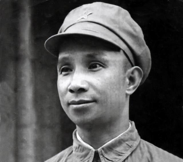 开国十大将，皆为我军从战火中淬炼出的杰出将领。若论带兵多少，需以军事主官身份、分