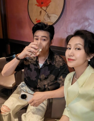 陆毅为鲍蕾庆生8月2日晚，陆毅在社交媒体发文，为鲍蕾庆生！陆毅发文：生日标