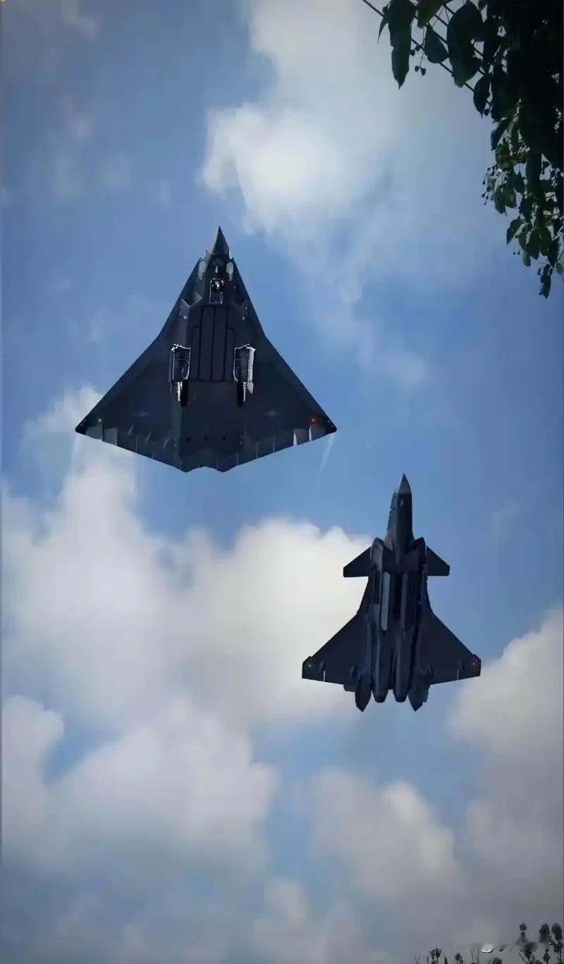 我国第六代战机已经首飞成功，但是目前也只是验证原型机。而要形成完整体的第六代战斗