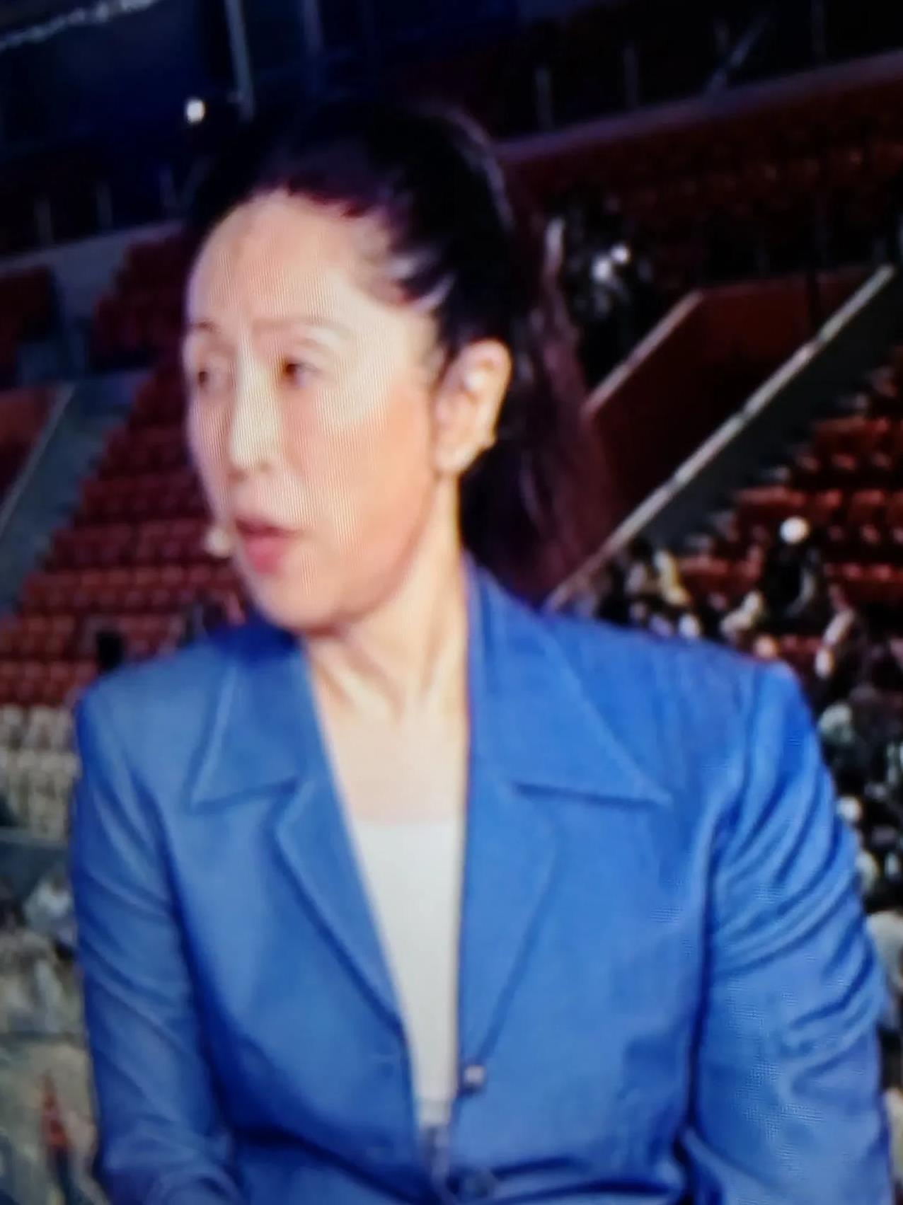 要是郑微仍然执教中国女篮，亚洲杯不会败在日本队手下，这是大家直观感觉；因为女篮在