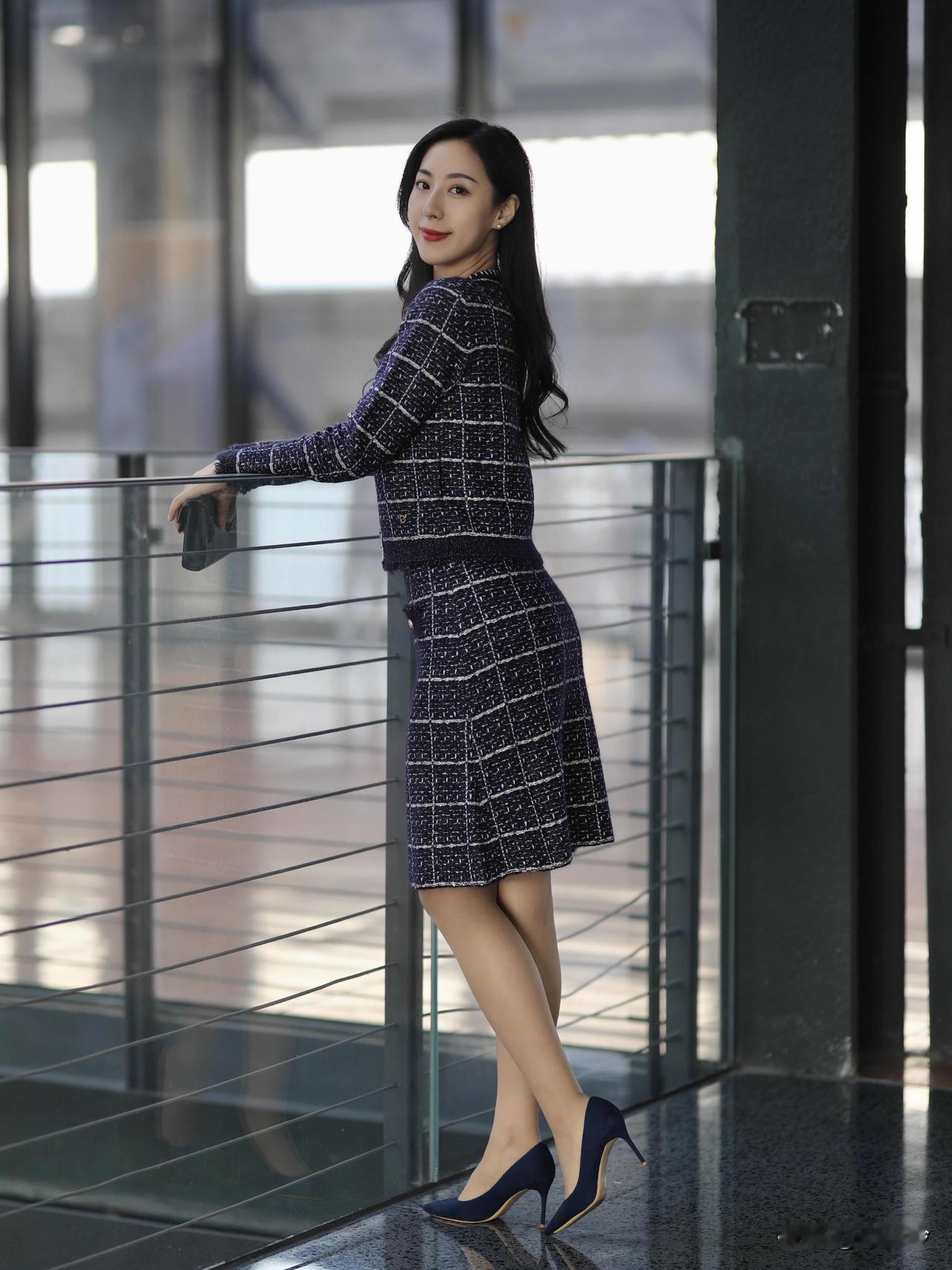 发现她真的很适合优雅大方的穿搭💃大方漂亮穿搭