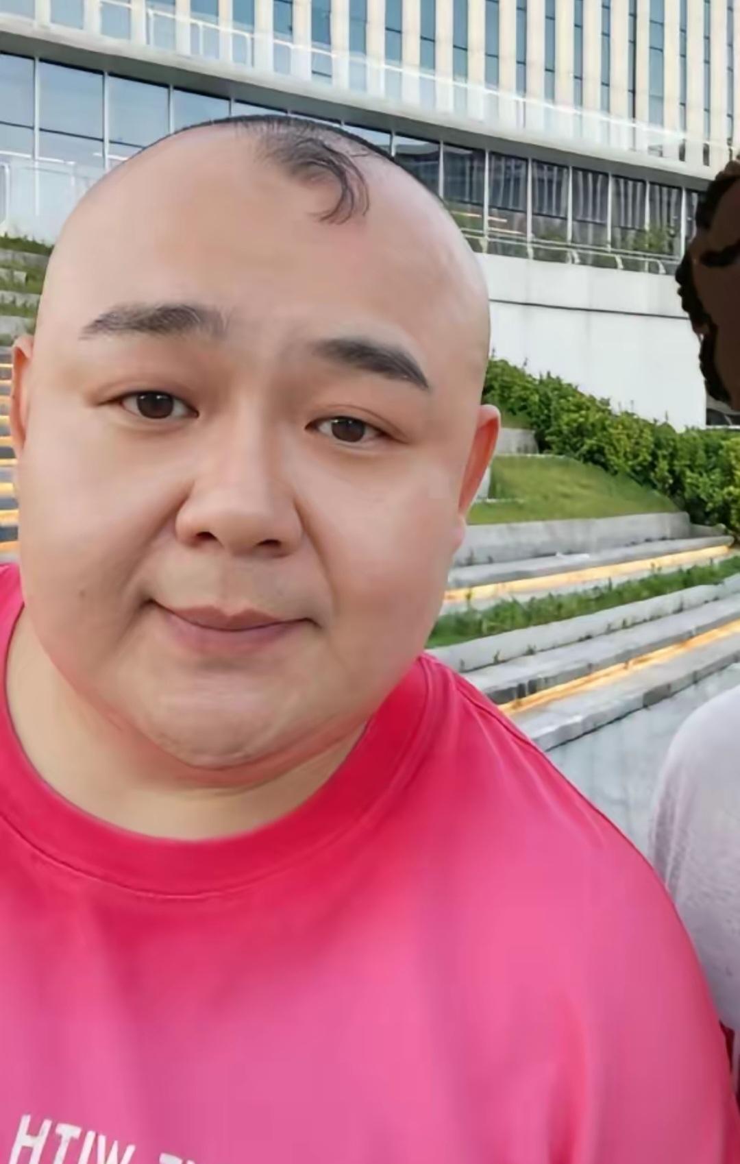 杨鹤通直播提曹云金被免职，德云社这波处罚一点毛病没有！德云社杨鹤通被处罚，有