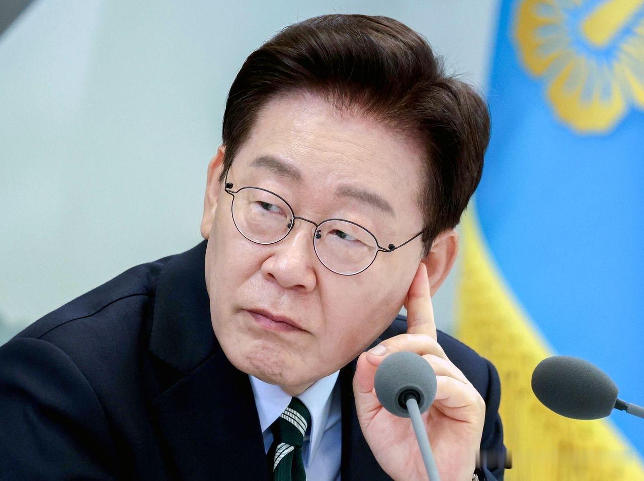 小幅回落！韩总统李在明施政支持率微降，韩国最新民调出炉7月16日，韩国多家机