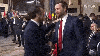 关于印度与西方的关系，这两个视频很说明问题。印度自以为已经跻身世界第四大经济体