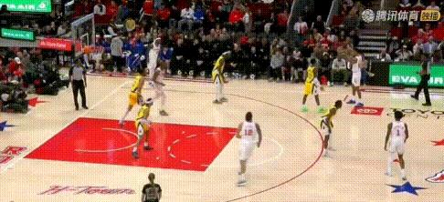 杜兰特只用一节就让步行者闭嘴。首节13分后他突然“断电”，全场都以为他手感凉了