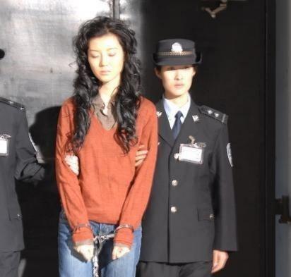2005年，毕丽梅被判处死刑后，尸体送至火葬场准备火化，就在这时，有人声称看到