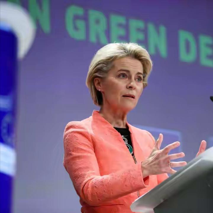 欧盟这是一点脸都不要了，说着最硬的话，挨着最狠的打！欧盟这波操作，简直把“翻