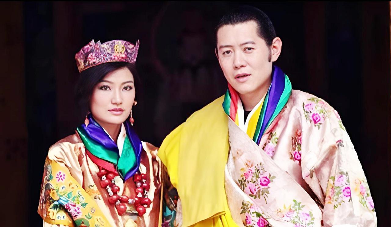 至今，还在“闭关锁国”的一个国家，个个都一贫如洗一、不丹不丹，位于喜马拉雅