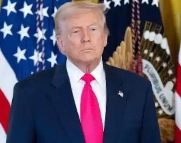 一个惊天消息炸翻了国际舆论场：普京的心腹居然带着12万亿美元的价码找上了特