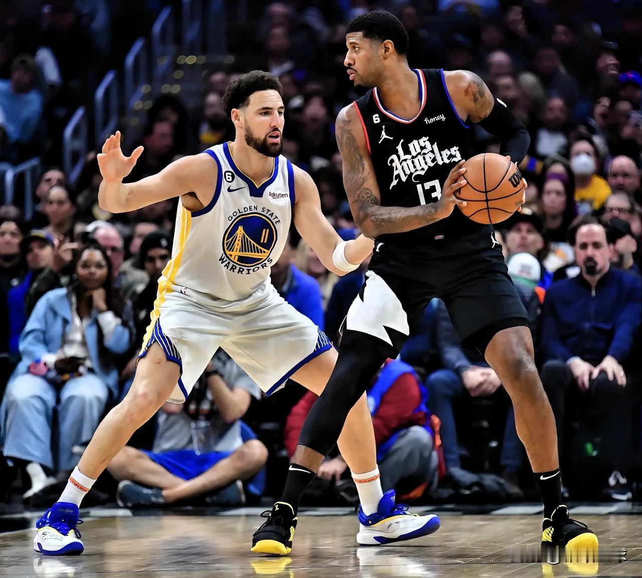 蒂格悟出惊人啊！前NBA球员杰夫-蒂格在播客节目中谈到乔治时表示：“乔治有可