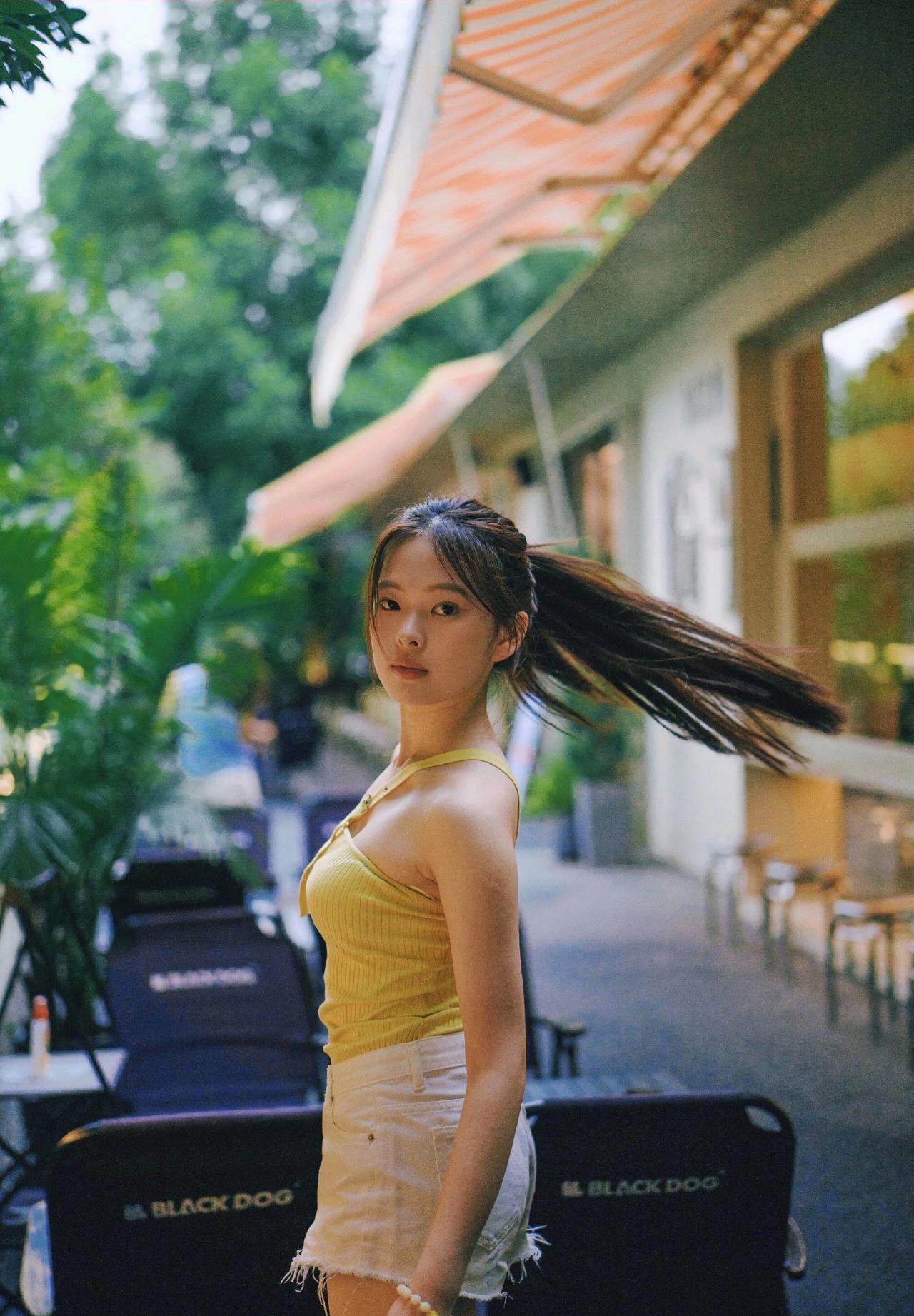 你心里有没有特别清纯可爱的女孩自然清新美少女