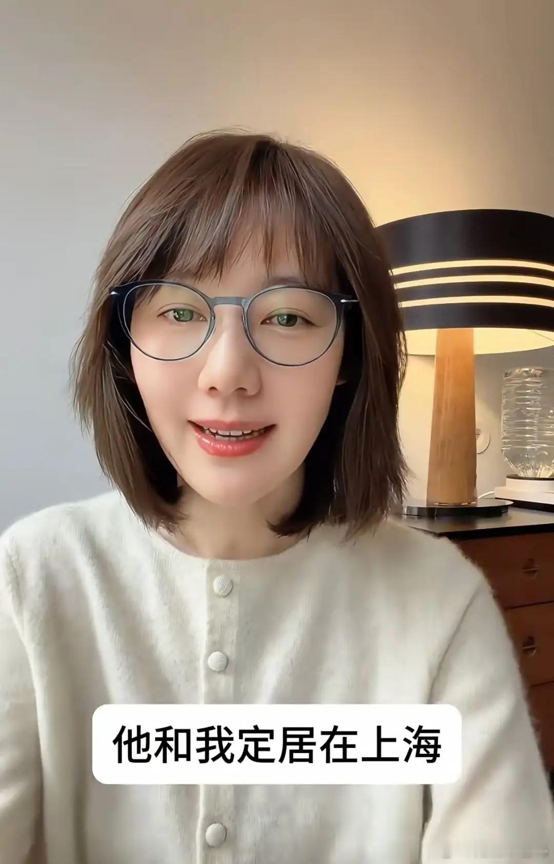 王冠罕见谈老公，婚后住上海男方北京人，家里爱宠去世两人很感伤！