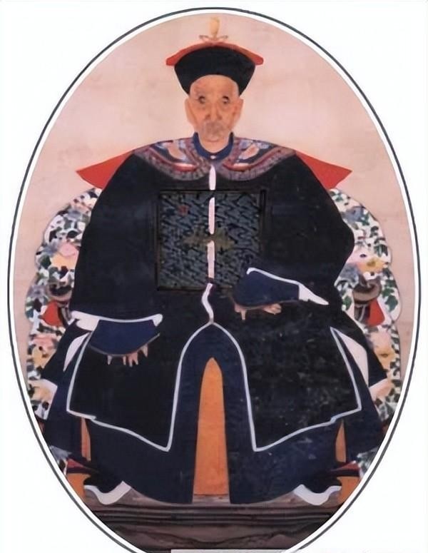 1750年，79岁张廷玉被抄家，当场抄出了36.2万两白银，乾隆哈哈大笑：好你个