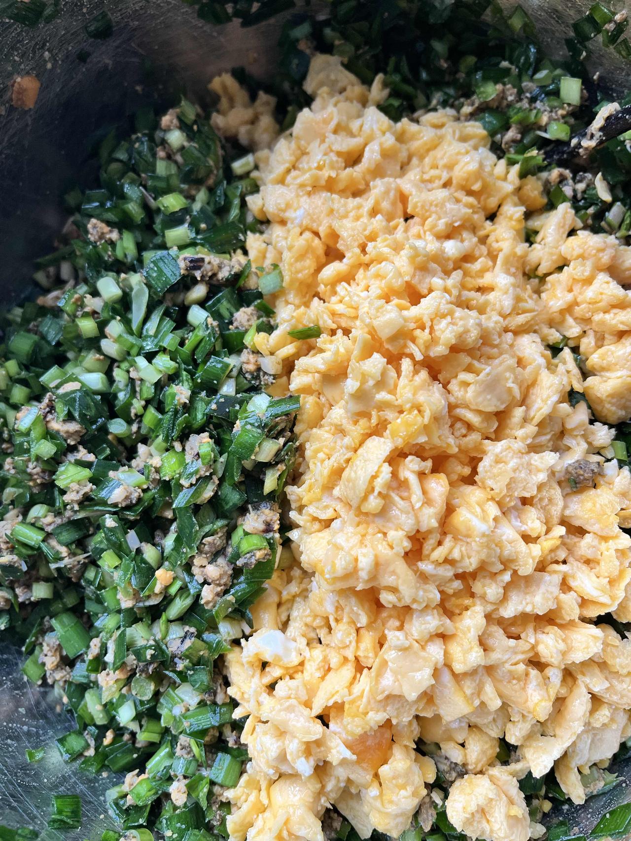 海虹上市了，包饺子