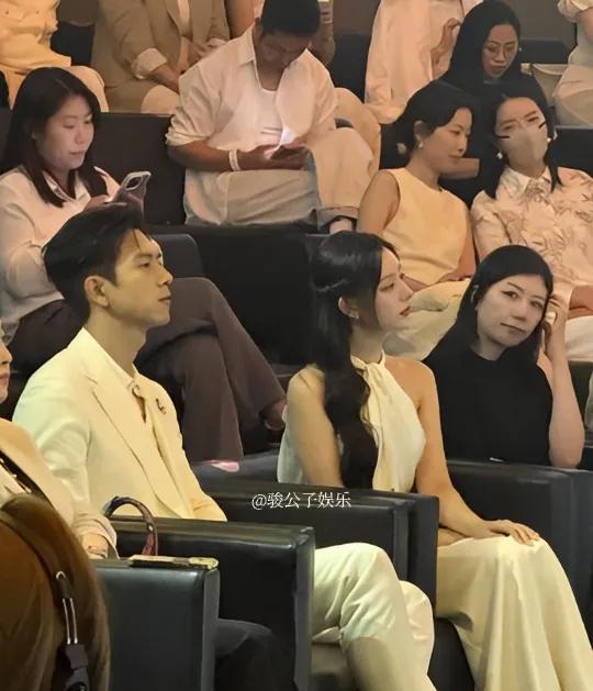 李现和金智媛难得同框，这画面太赏心悦目！一个是国内人气超高的“国民男友”李现，一