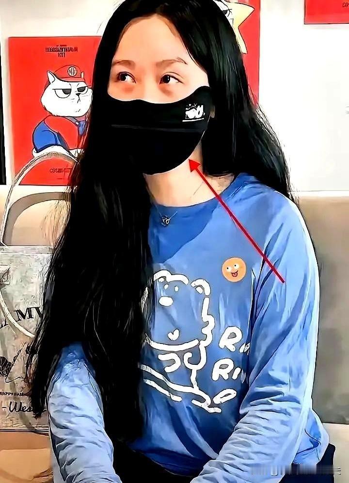 狗咬人，主人判一年起步吗？还要终身买单？公共遛狗要禁？刷到一个讨论，我愣了