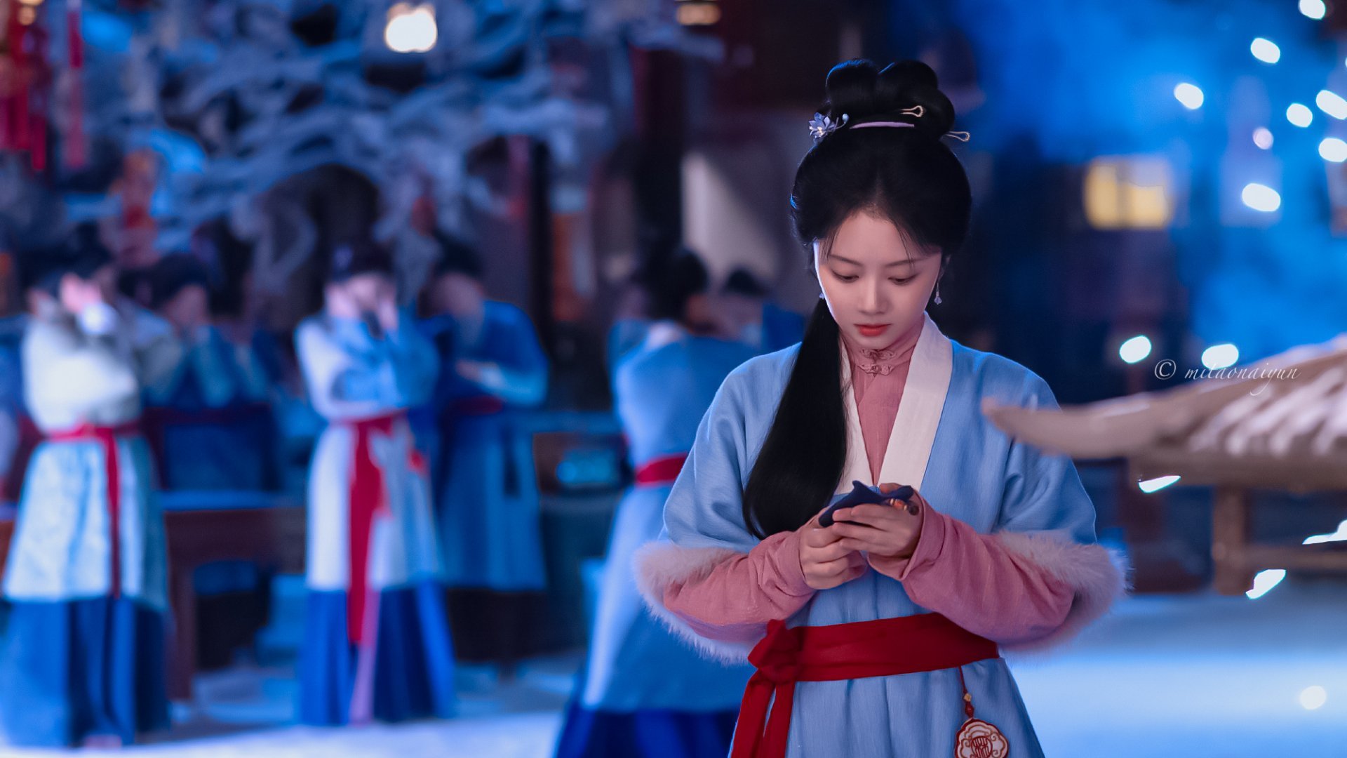 古装剧《兰香如故》大结局点映后热度登顶，谭松韵与刘学义主演的这部作品凭付费拉新数据创2025年以来剧