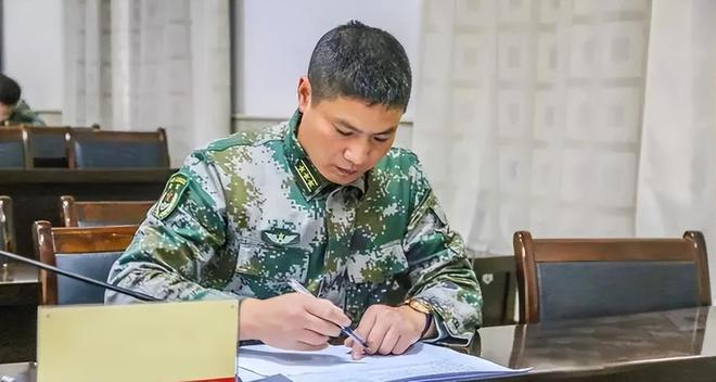 正团职和正团级有什么不同？正团职军官一定是正团级，但正团级军官不一定是正团职