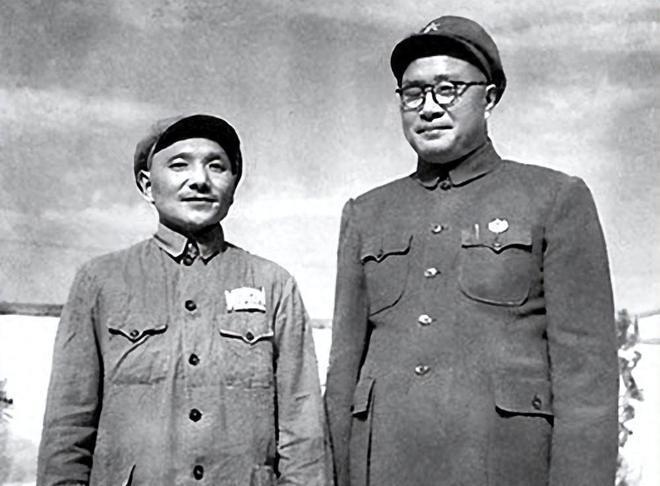 邓小平为什么能担任八路军129师政委？刘伯承说了8个理由，听得毛主席连连点头，说