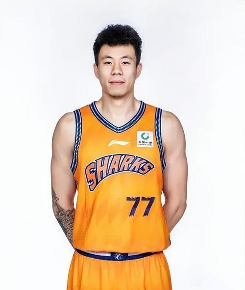 辽宁管理层后悔极了！不仅仅是因为上海84-79战胜山东，更是因为——送走张镇